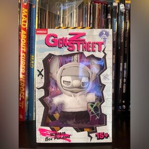 MINISO Gen Street Box Pendant Action Figure (blind box)